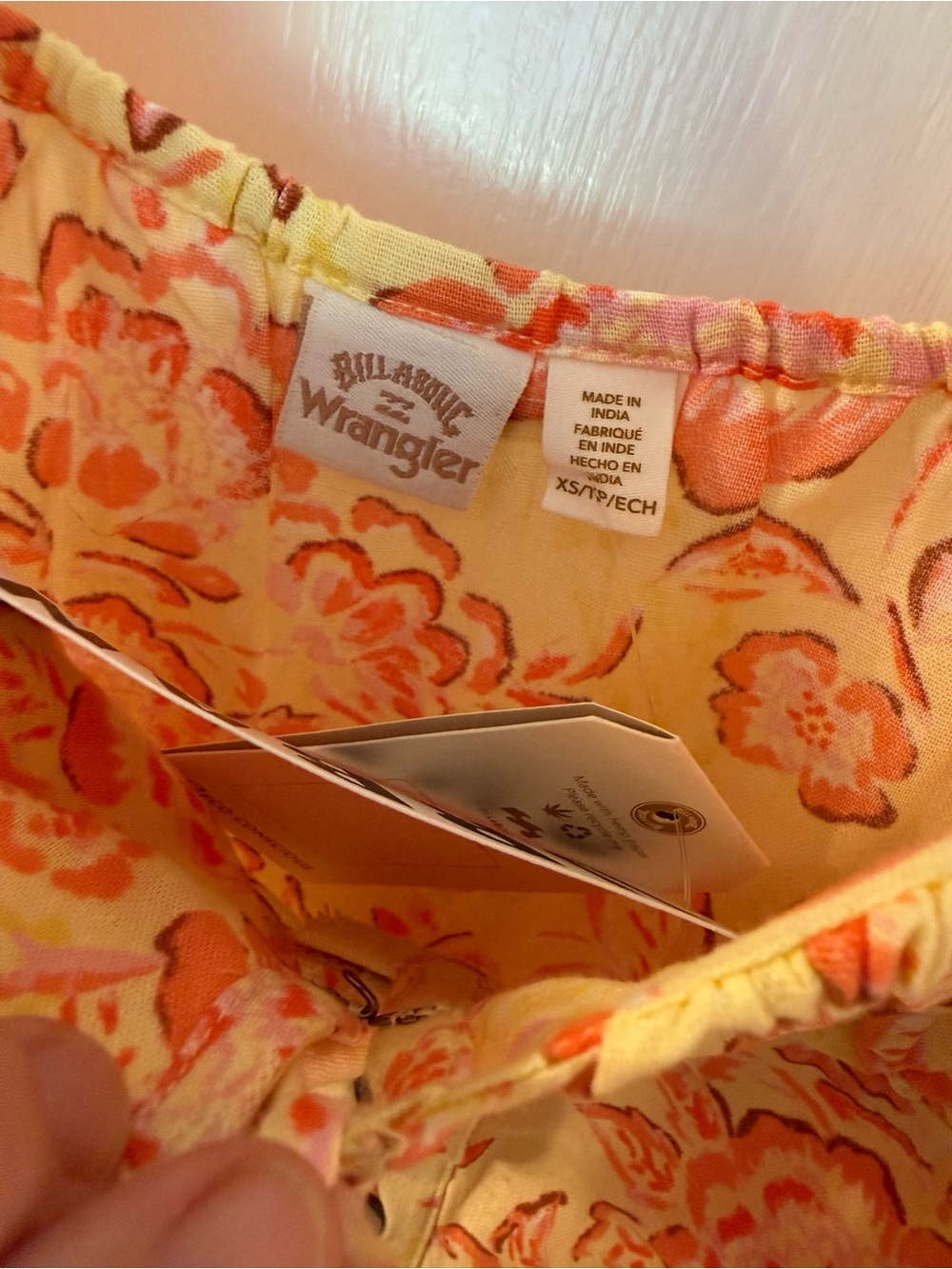 🌼Billabong x Wrangler Far Away Puff Sleeve Dress Yellow Floral Print NWT Size XS - Picture 12 of 16